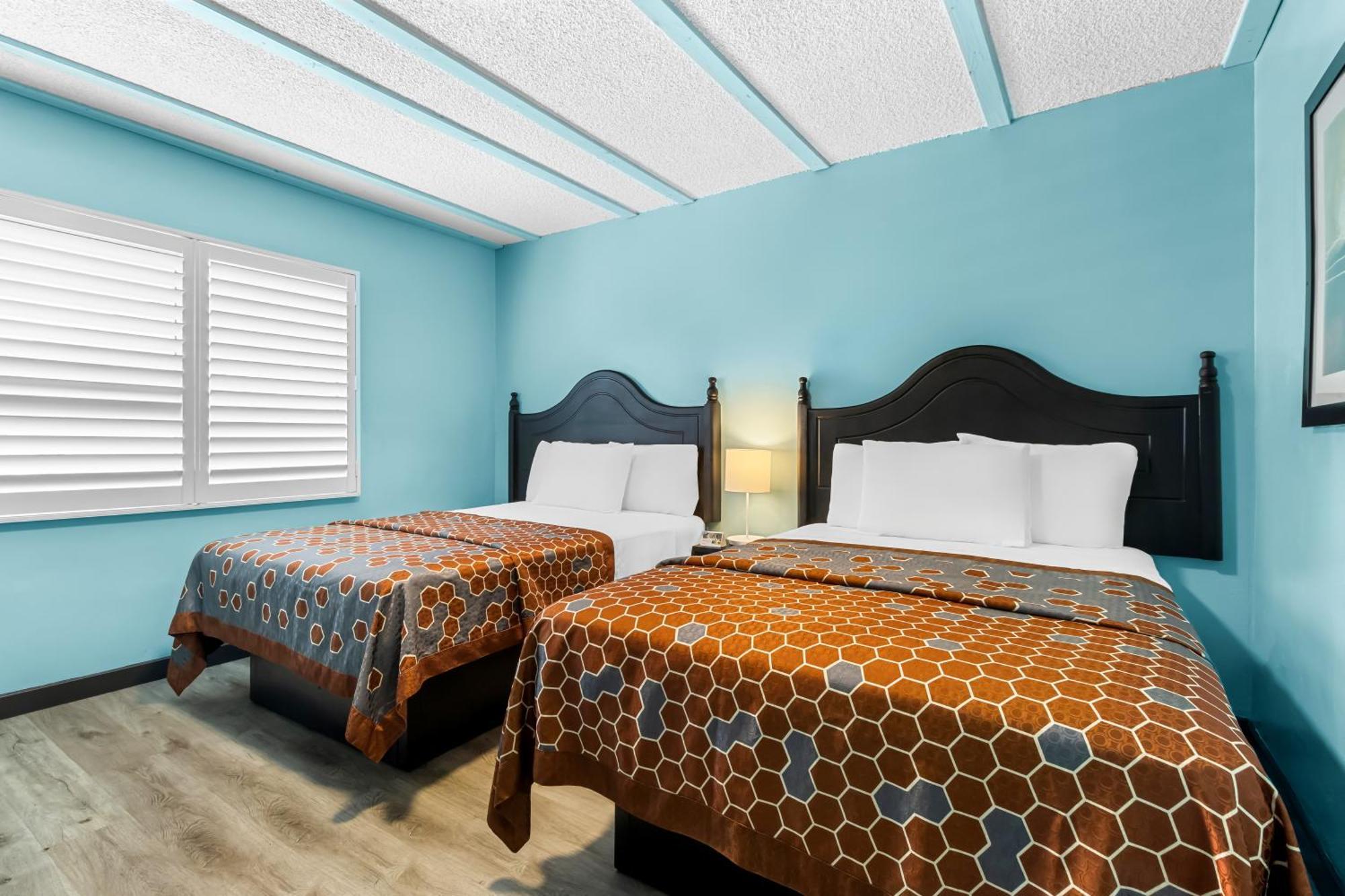 Rodeway Inn & Suites North Hollywood Burbank Airport - Universal Area Los Angeles Exteriör bild