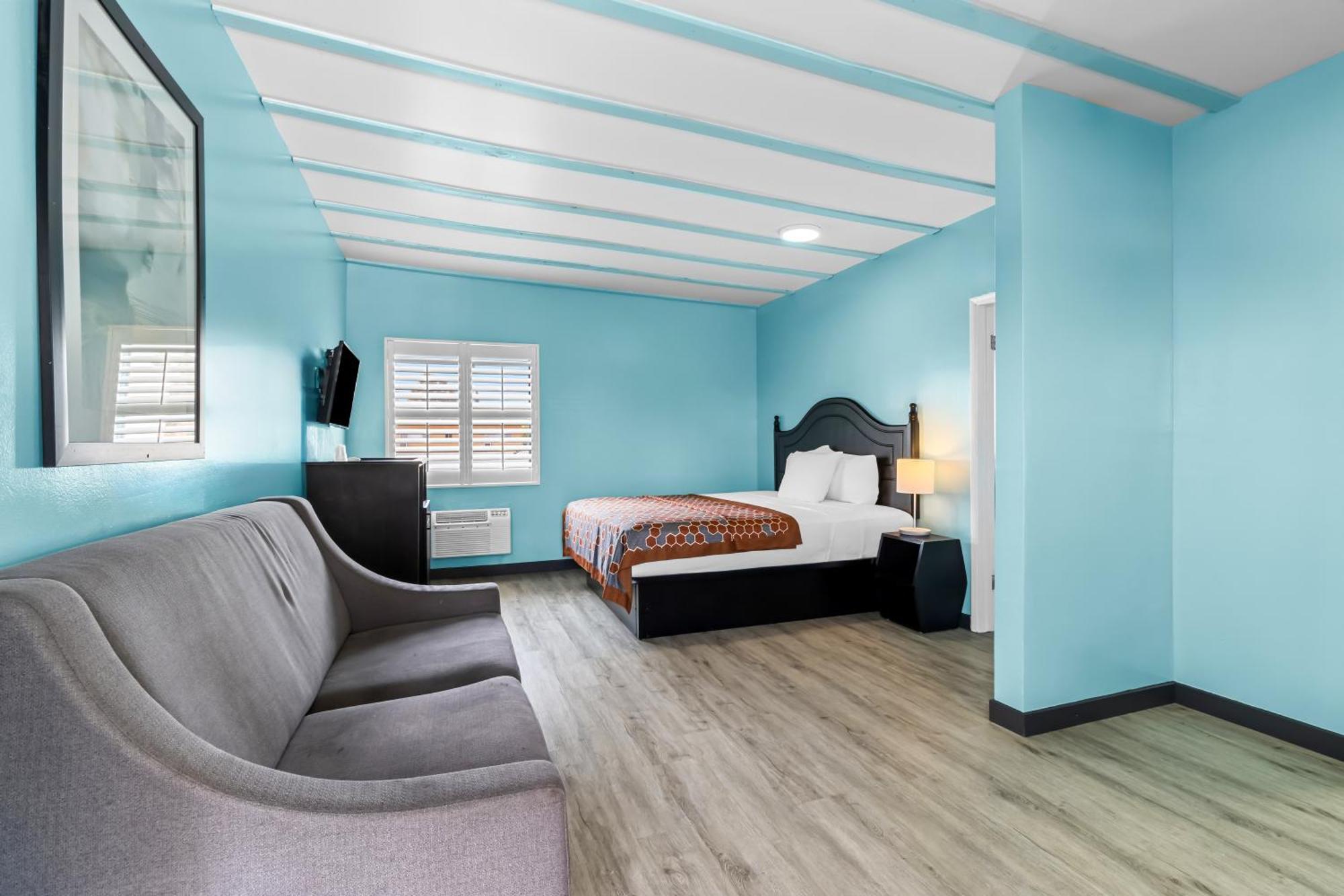 Rodeway Inn & Suites North Hollywood Burbank Airport - Universal Area Los Angeles Exteriör bild